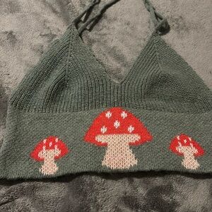 Green mushrooms tank top